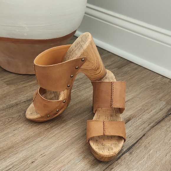 Kork Ease Tan Women's Heeled Sandals - Picture 1 of 8